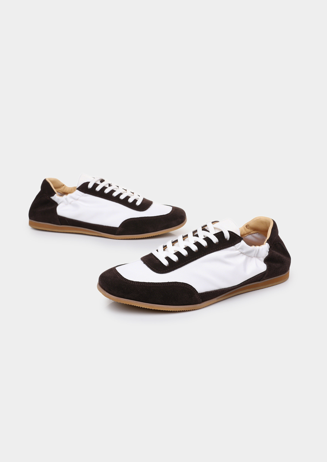 Sneaker Retro in Camoscio