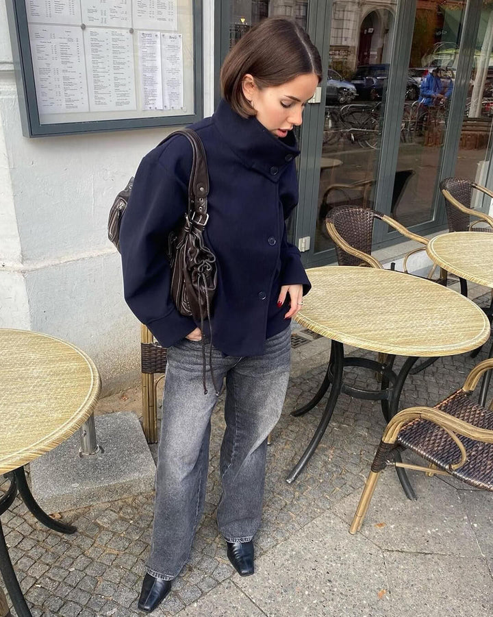 Serena Giacca Elegante con Colletto Alto Beige