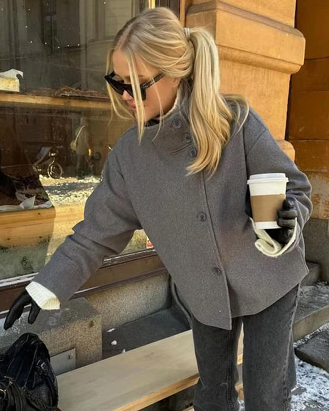 Serena Giacca Elegante con Colletto Alto Grigio